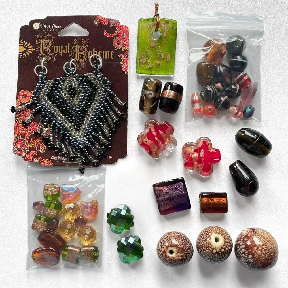 VTG - Now Mix Lot Beads Faceted Glass Lampwork Pressed Variety Jewelry Craft